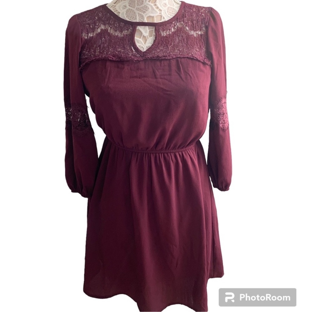 Elegant Burgundy Lace Dress